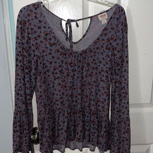 Mossimo long sleeve size - M